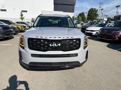 Used 2022 Kia Telluride EX w/ EX Premium Package AWD/4WD image 2
