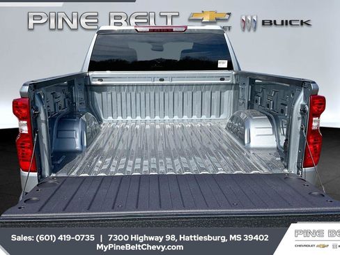 New 2026 Chevrolet Silverado 1500 Custom AWD/4WD image 5