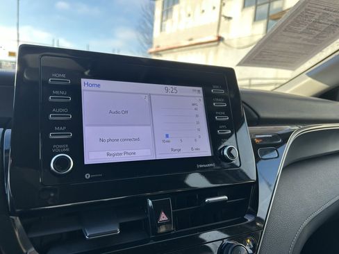 Certified 2024 Toyota Camry SE image 21