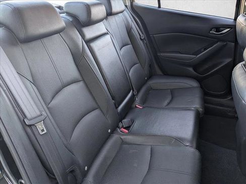 Used 2017 MAZDA MAZDA3 Grand Touring image 19