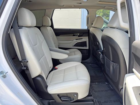 Used 2022 Kia Telluride EX w/ EX Premium Package AWD/4WD image 42