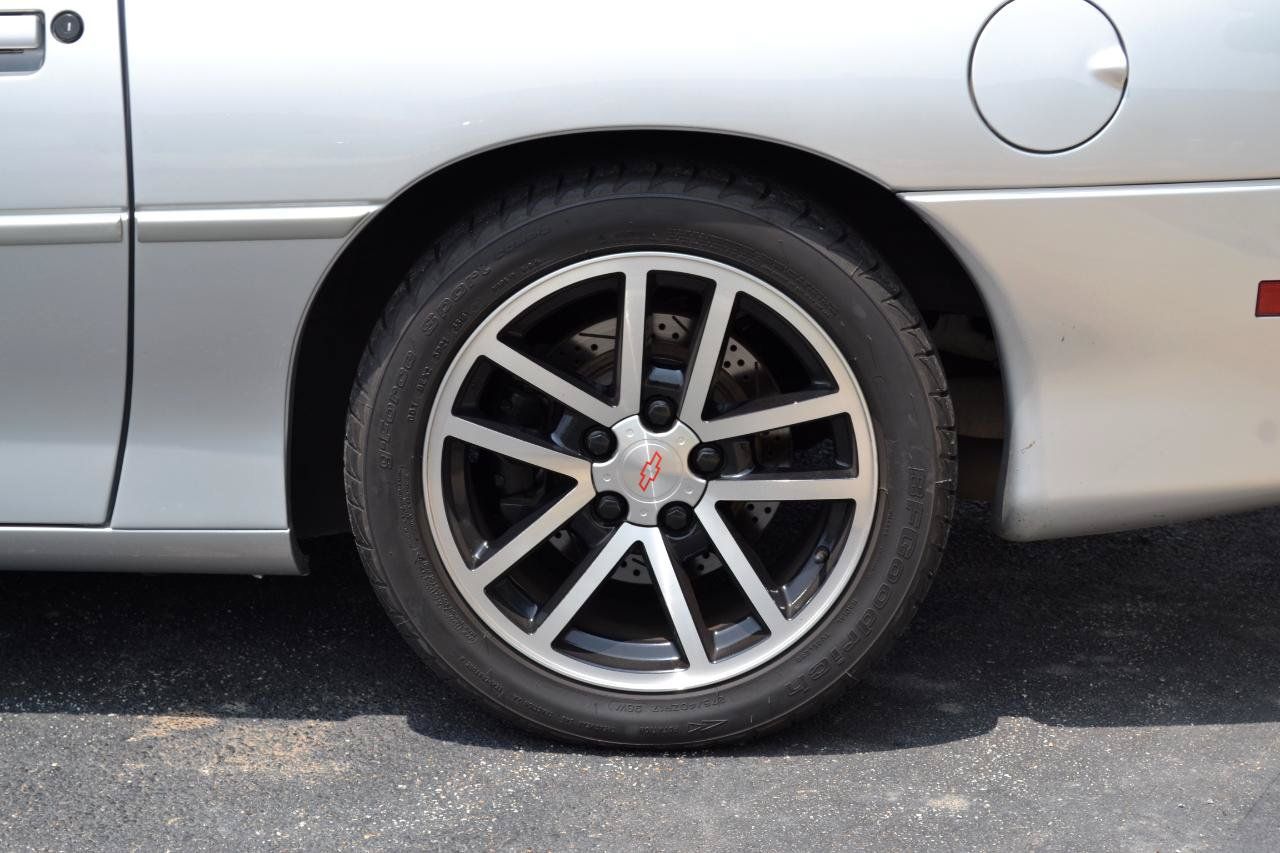 Used 2002 Chevrolet Camaro Z28 w/ SS Performance/Appearance Pkg RWD image 46