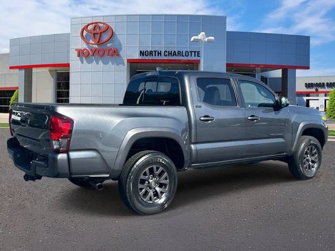 Used 2023 Toyota Tacoma SR5 AWD/4WD image 8