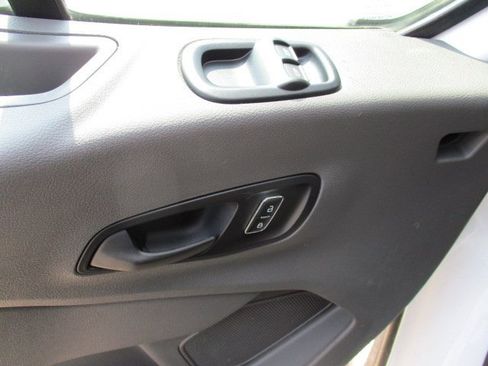 Used 2023 Ford Transit 350 XLT image 10