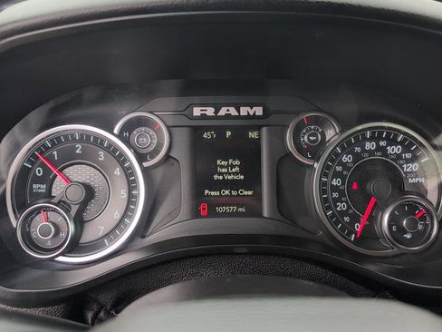 Used 2020 RAM 1500 Big Horn AWD/4WD image 25