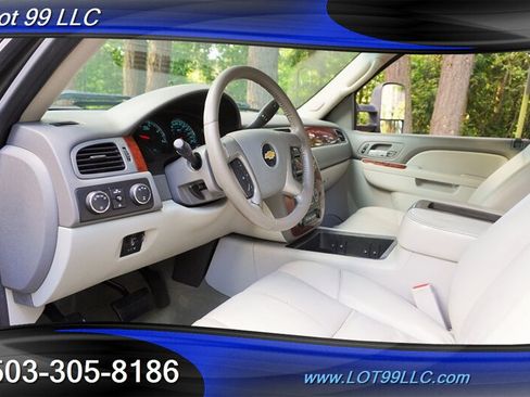 Used 2011 Chevrolet Silverado 2500 LTZ w/ LTZ Plus Package AWD/4WD image 12