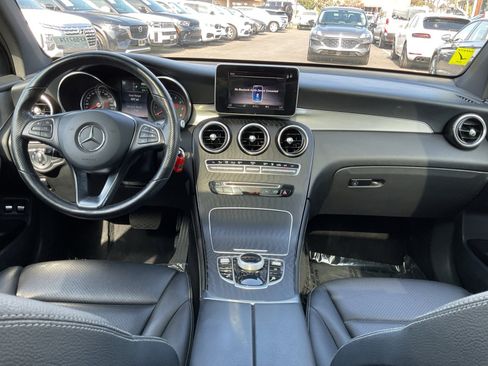 Used 2019 Mercedes-Benz GLC 350e 4MATIC image 15