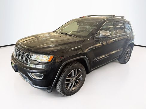 Used 2018 Jeep Grand Cherokee Limited AWD/4WD image 3