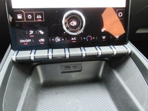 Used 2026 GMC Terrain Elevation w/ Black Edition FWD image 27