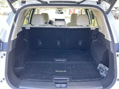 Certified 2025 Nissan Rogue SL AWD/4WD image 26