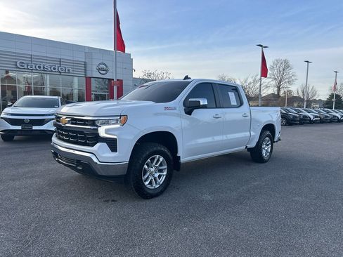 Used 2024 Chevrolet Silverado 1500 LT image 7