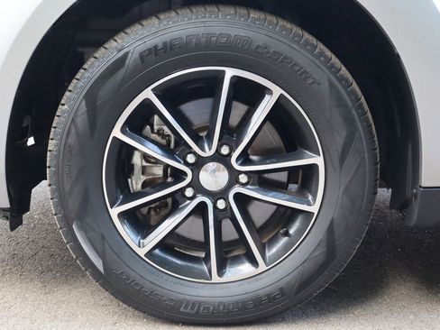 Used 2017 Dodge Journey SE w/ Flexible Seating Group image 40