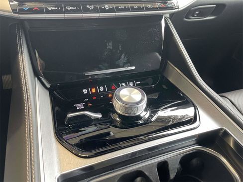 New 2025 Jeep Wagoneer Series II w/ Premium Group I image 21