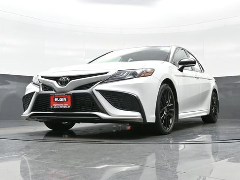 Used 2023 Toyota Camry XSE w/ Cold Weather Package image 29