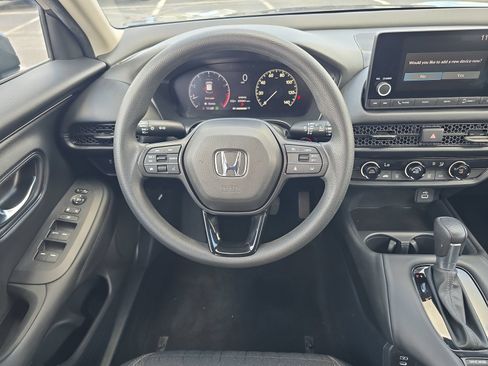 Certified 2025 Honda HR-V LX image 10