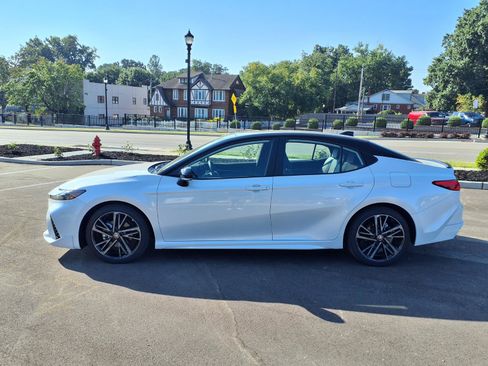 Certified 2025 Toyota Camry XSE w/ Premium Package AWD/4WD image 28