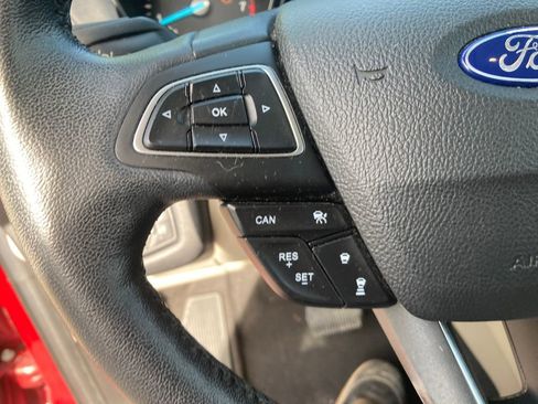 Used 2019 Ford Escape SEL AWD/4WD image 36