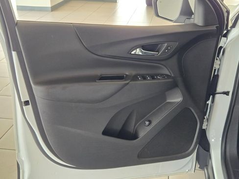 Certified 2024 Chevrolet Equinox LT AWD/4WD image 20