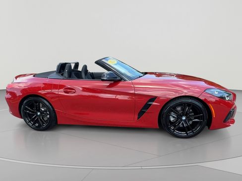 Used 2024 BMW Z4 sDrive30i w/ Premium Package RWD image 3