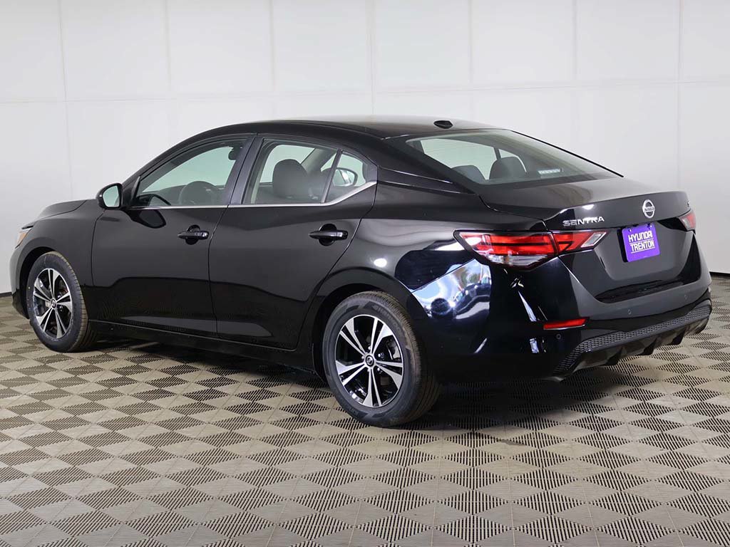 Used 2023 Nissan Sentra SV w/ All-Weather Package FWD image 9