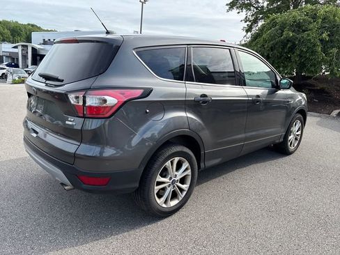 Used 2017 Ford Escape SE AWD/4WD image 5