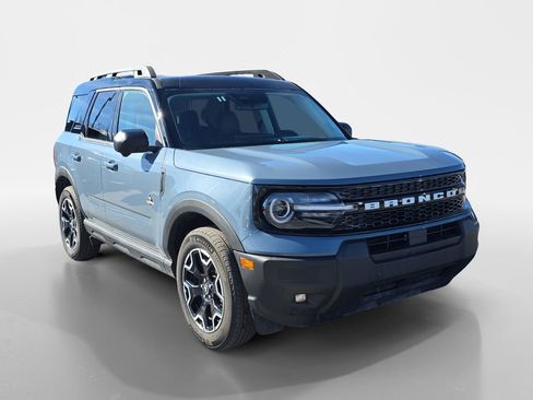 Used 2025 Ford Bronco Sport Outer Banks w/ Outer Banks Tech Package+ image 9