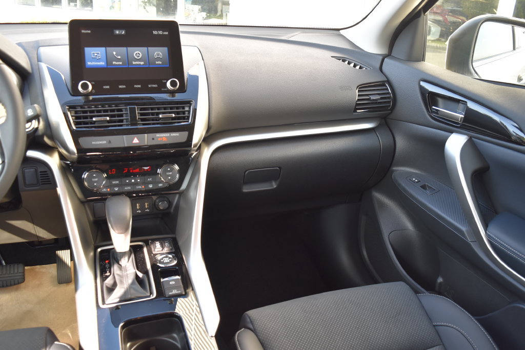 New 2026 Mitsubishi Eclipse Cross SE AWD/4WD image 12