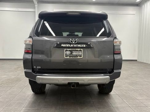 Used 2019 Toyota 4Runner TRD Off-Road Premium AWD/4WD image 3