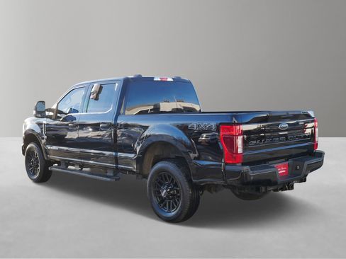 Used 2022 Ford F350 XLT w/ Black Appearance Package image 3