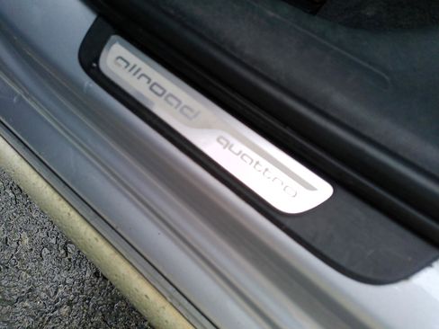 Used 2015 Audi A4 Premium Plus w/ Technology Package image 31