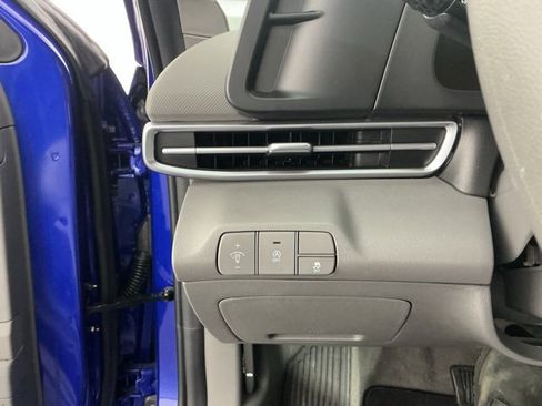 Used 2024 Hyundai Elantra SE image 24