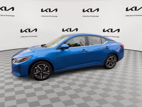 Used 2024 Nissan Sentra SV FWD image 5