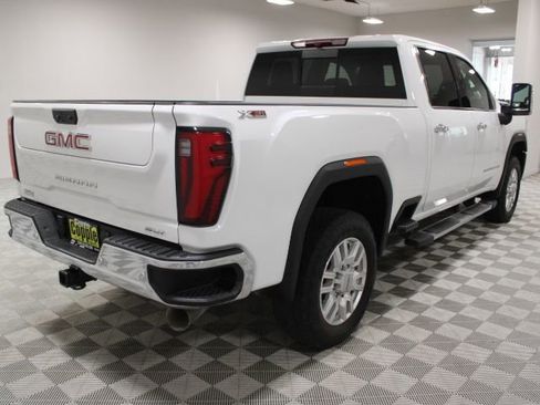 Used 2024 GMC Sierra 2500 SLT w/ SLT Convenience Package image 7