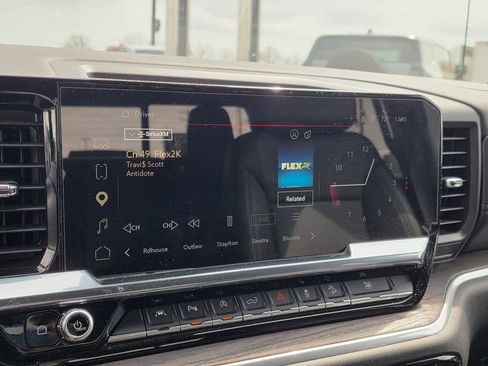 Used 2025 GMC Sierra 1500 SLT w/ SLT Premium Plus Package image 16