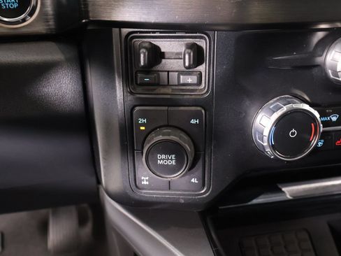 Used 2024 Ford F250 Lariat w/ Lariat Ultimate Package AWD/4WD image 8