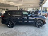Used 2024 Mitsubishi Outlander SE Black Edition image 2