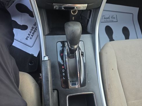 Used 2013 Honda Accord LX image 22