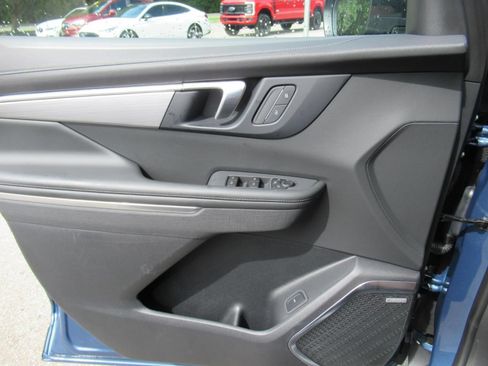 Used 2026 Buick Enclave Preferred FWD image 22