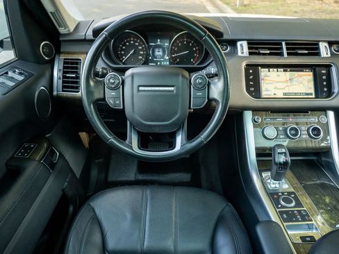 Used 2016 Land Rover Range Rover Sport SE image 21