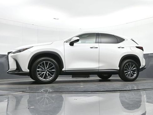 Certified 2025 Lexus NX 250 FWD w/ Premium Package image 39
