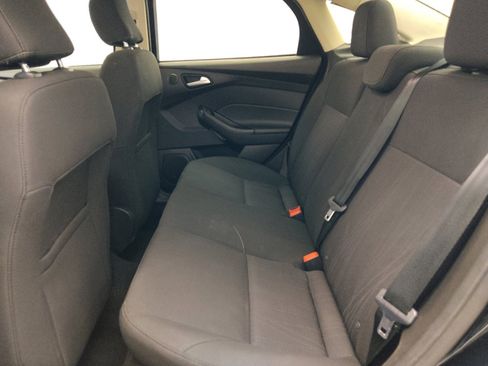 Used 2017 Ford Focus SEL FWD image 18
