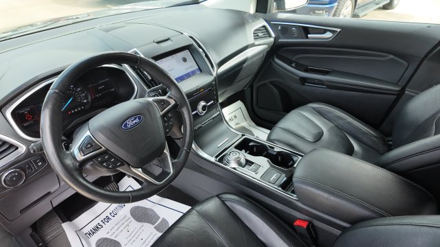 Used 2019 Ford Edge Titanium w/ Cold Weather Package AWD/4WD image 10
