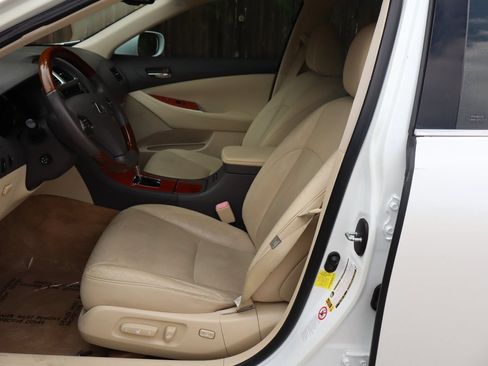 Used 2011 Lexus ES 350 FWD image 19