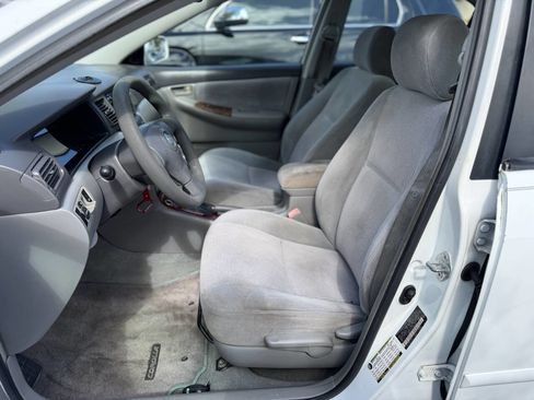 Used 2006 Toyota Corolla LE image 14