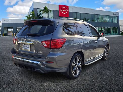 Used 2019 Nissan Pathfinder Platinum image 6