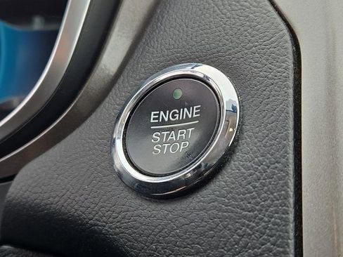 Used 2017 Ford Fusion Energi SE image 25