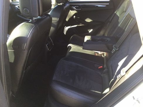 Used 2018 Porsche Macan Sport Edition image 20