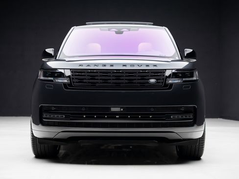 Used 2023 Land Rover Range Rover SE AWD/4WD image 8