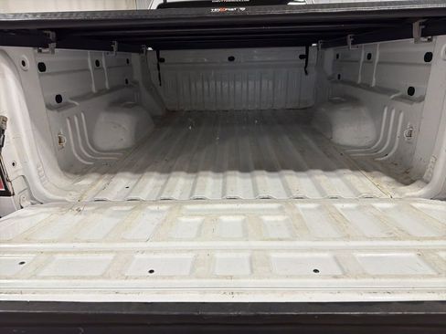 Used 2016 GMC Canyon SLE image 8