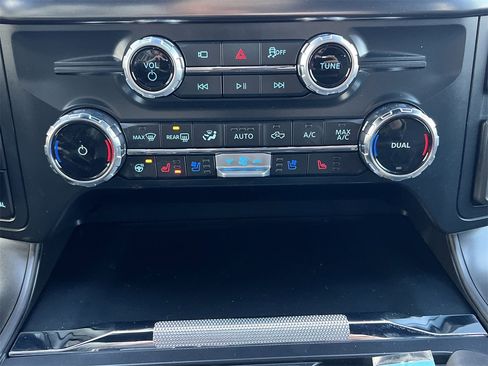 New 2025 Ford F150 Lariat w/ Equipment Group 501A Mid image 9